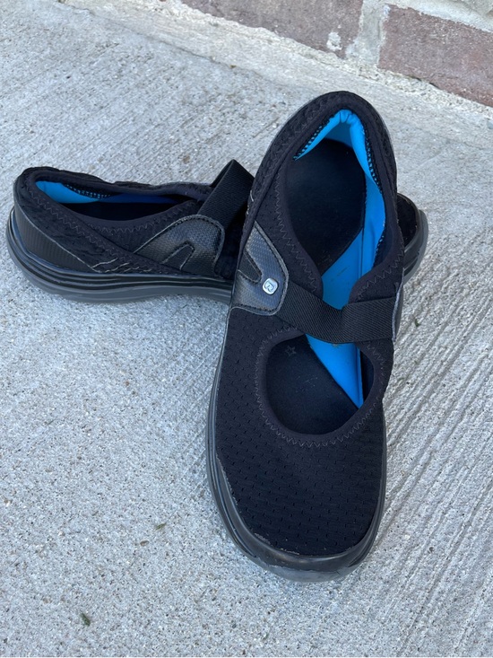 Bzees Shoes - Bzees Black womens Mary Jane shoes comfy casual rubber washable 8.5